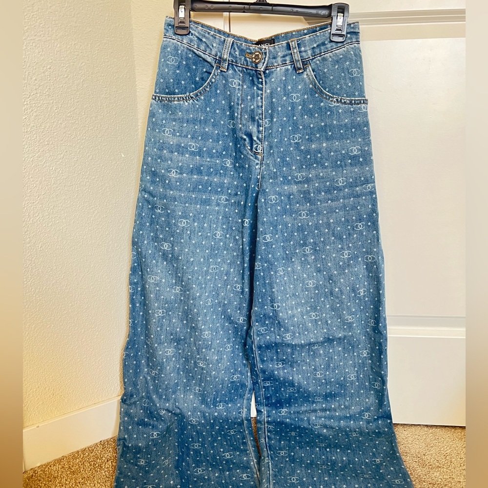 Chanel CC logo wide leg jeans